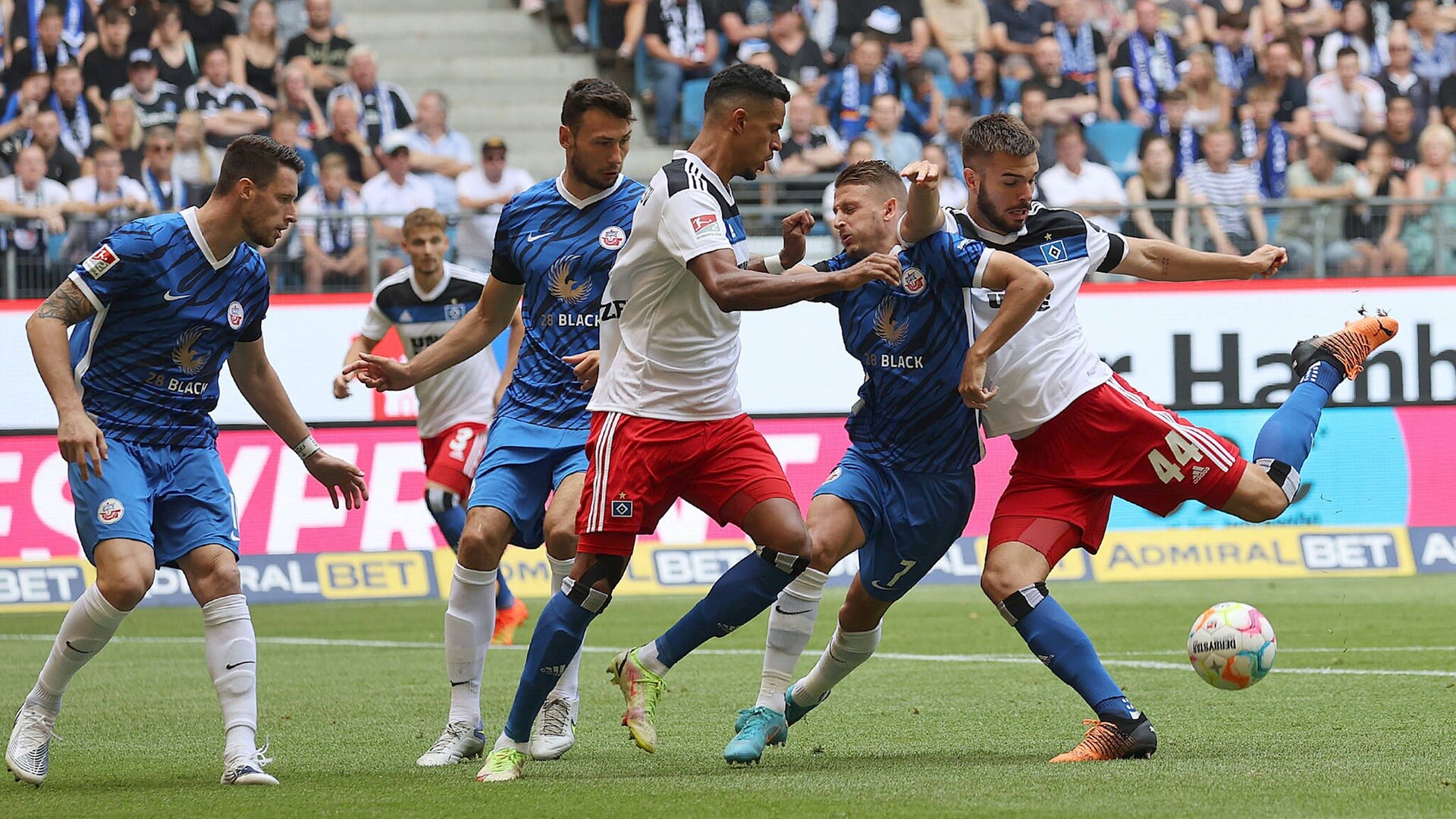 Tor in der Nachspielzeit: Hansa Rostock gewinnt beim HSV