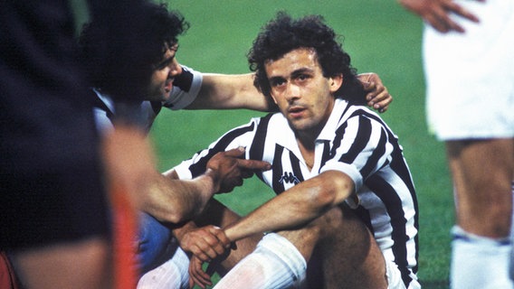 Michel Platini von Juventus Turin 1983 in Athen © Witters Foto: Wilfried Witters