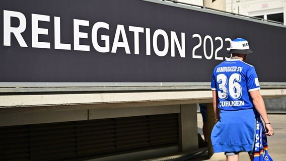 HSV-Fan in Stuttgart © Witters 