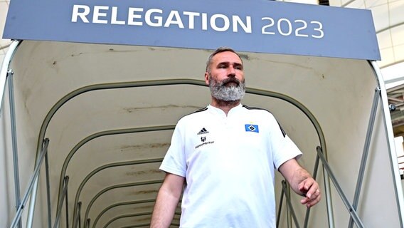 HSV-Trainer Tim Walter in Stuttgart © Witters 