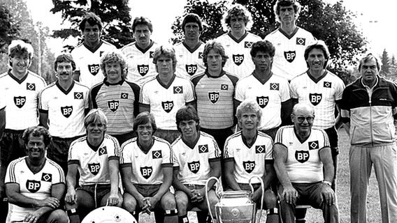 Die Mannschaft des Hamburger SV vor der Saison 1983/84. © picture-alliance/ dpa 