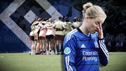 HSV Spielerin im Vordergrund und im Hintergrund bildet eine Mannschaft einen Teamkreis auf dem Rasen © ndr.de 