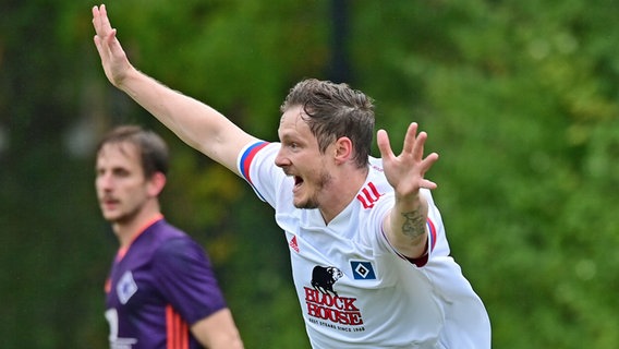 HSV-Präsident Marcell Jansen spielt für die dritte Mannschaft des Vereins in der Oberliga. © Witters 