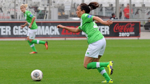 Nadine Keßler vom VfL Wolfsburg © picture alliance/Citypress 24 Foto: Schmelter/Citypress 24