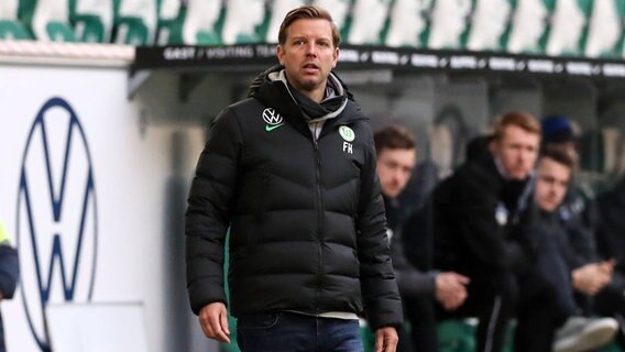 Coach Florian Kohfeldt from VfL Wolfsburg © imago images / Christian Schroedter 