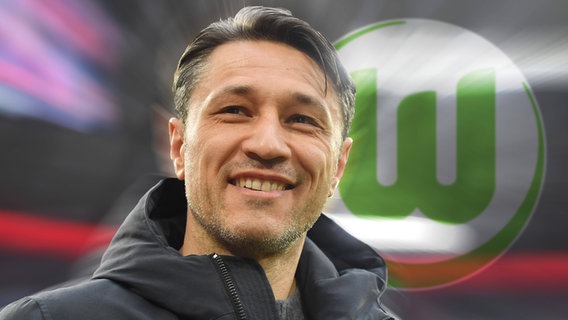 Nico Kovac, im Hintergrund das VfL-Logo © IMAGO / Sven Simon 