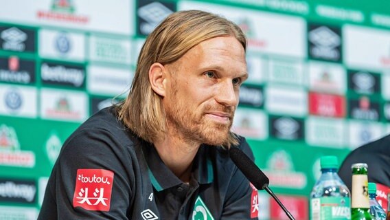 Fußball-Profi Michael Lang © imago images/Nordphoto Foto: Thorsten Wagner