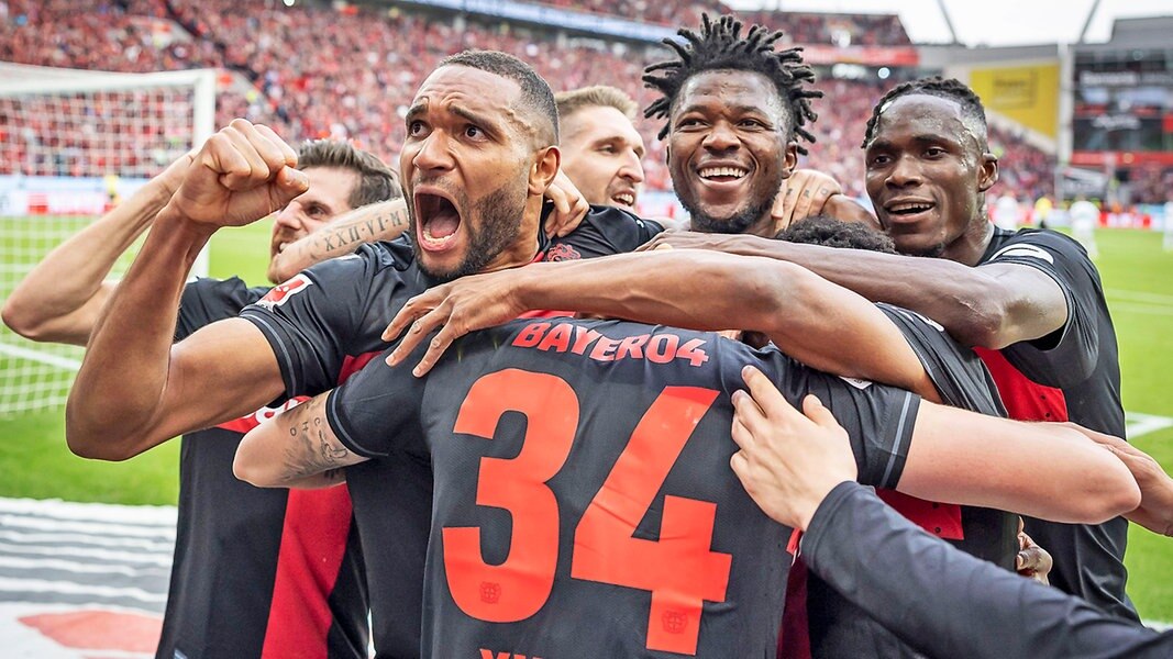 Le Bayer Leverkusen devient champion d’Allemagne pour la première fois après sa victoire contre le Werder Brême.  NDR.de – Sports