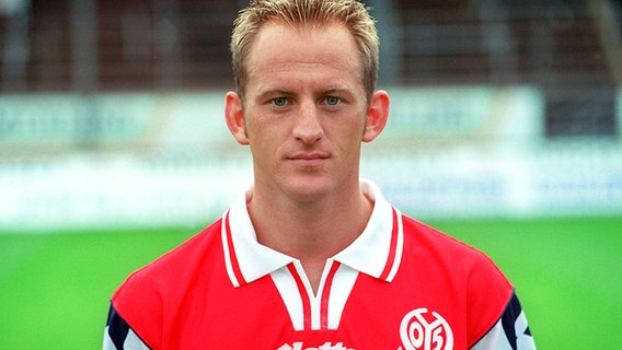 Torsten Lieberknecht im Trikot von Mainz 05 © picture-alliance / dpa Foto: Oliver Stratmann