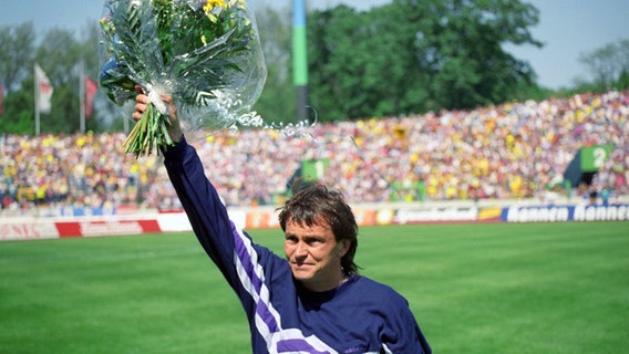 Ewald Lienen beim MSV Duisburg © picture-alliance / dpa Foto: Franz Peter Tschauner