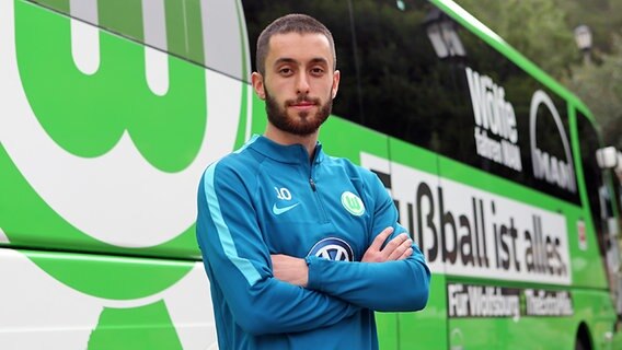 Yunus Malli vom VfL Wolfsburg © dpa Foto: Roland Hermstein