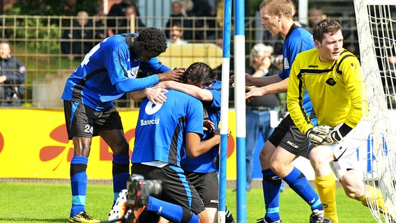 Jubel bei den Fußballern des SV Meppen © NDR.de Foto: Hanno Bode