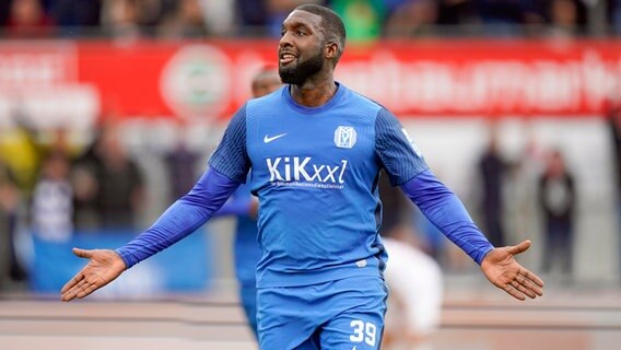 Richar Sukuta-Pasu vom SV Meppen © imago images/Werner Scholz 