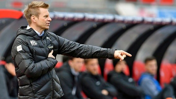 Markus Feldhoff, Trainer des VfL Osnabrück © IMAGO / Zink 
