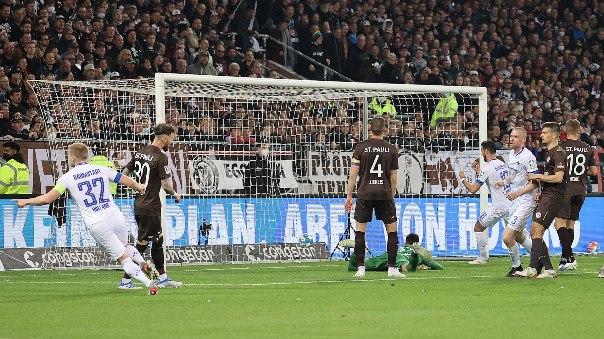St. Pauli setzt seine Krise im April fort: 1:2 gegen Darmstadt