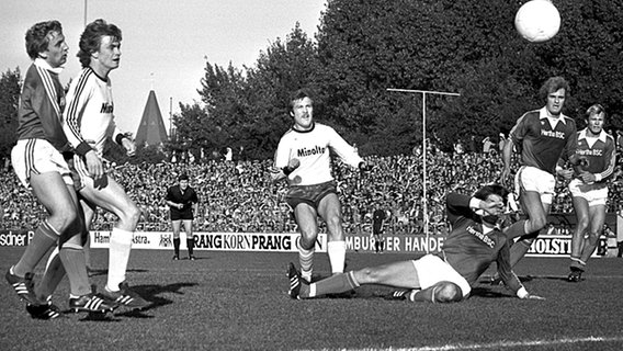 Bundesliga-Saison 1977/1978: Spielszene FC St. Pauli - Hertha BSC © picture-alliance / dpa 
