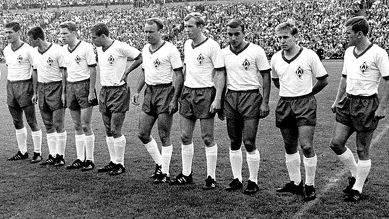 Die Mannschaft von Werder Bremen in der Saison 1964/1965 © picture-alliance/ dpa 