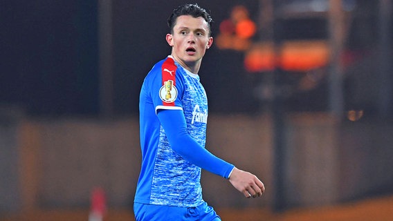 Fabian Reese vom Fußball-Zweitligisten Holstein Kiel © IMAGO / Revierfoto 