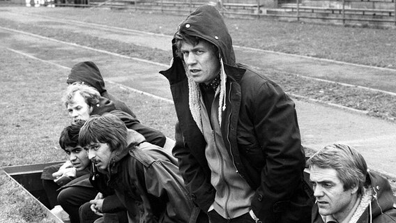 Trainer Otto Rehhagel (M.) von Werder Bremen © imago/Pressefoto Baumann 