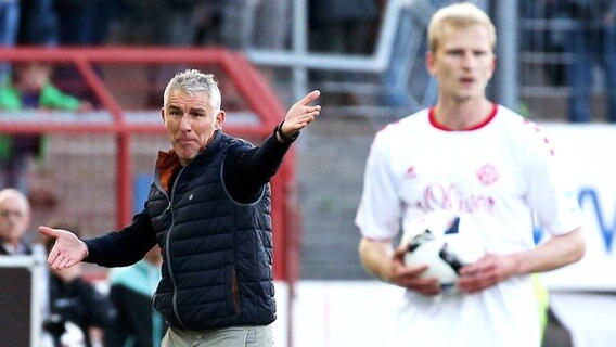 Trainer Mirko Slomka vom Karlsruher SC © imago/foto2press 