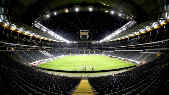 Die leere Arena in Frankfurt © imago images/osnapix 