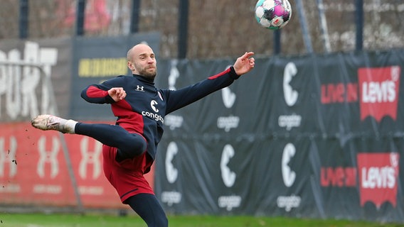 Tore Reginiussen vom FC St. Pauli © Witters 