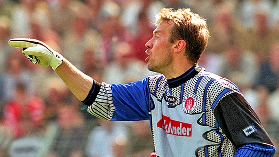 Keeper Klaus Thomforde im Trikot des FC St. Pauli © picture-alliance 