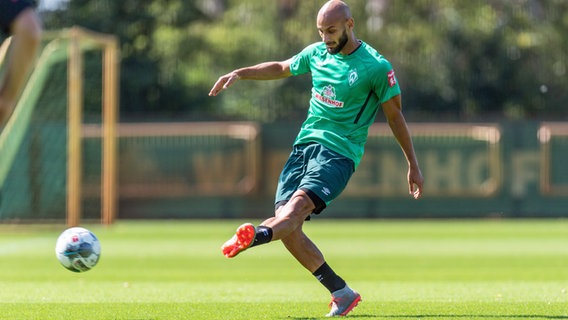 Innenverteidiger Ömer Toprak von Werder Bremen © imago images / Nordphoto Foto: Nordphoto / Ewert