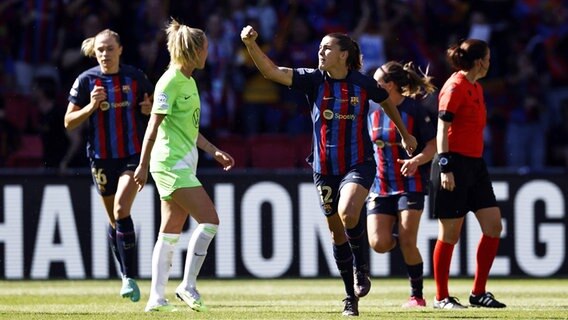 Barcelonas Patricia Guijarro Gutierrez bejubelt einen Treffer. © IMAGO / ANP 