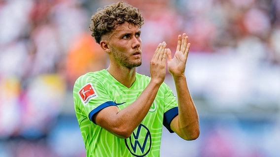 Angreifer Luca Waldschmidt vom VfL Wolfsburg © IMAGO/Eibner 