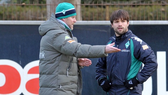 Werder Bremens Trainer Thomas Schaaf (l.) mit Diego © dpa 