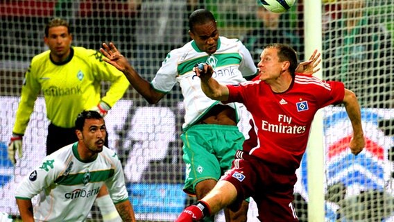 Spielszene Werder Bremen - HSV © dpa 