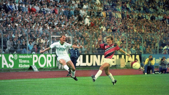 Thomas Schaaf als Bundesligaspieler bei Werder Bremen in der Saison 1992/93 © picture-alliance/ dpa 