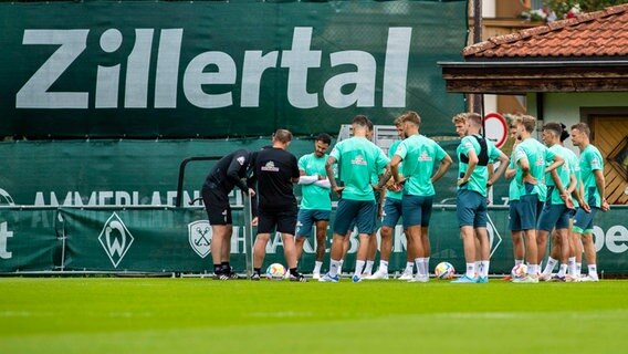Das Team von Werder Bremen im Tainingslager im Zillertal © IMAGO / Nordphoto 