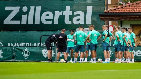 Das Team von Werder Bremen im Tainingslager im Zillertal © IMAGO / Nordphoto 