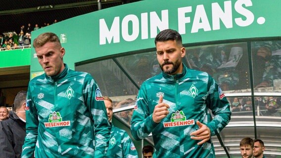 Anthony Jung (r.) und Marvin Ducksch von Werder Bremen © IMAGO / Nordphoto 