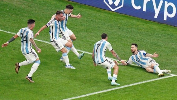 Messi im WM-Finale gegen Frankreich © IMAGO / PA Images 