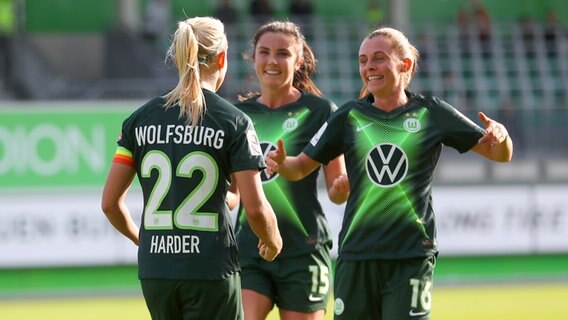 Vfl Wolfsburg / Frauen Des Vfl Wolfsburg Erneut Dfb ...