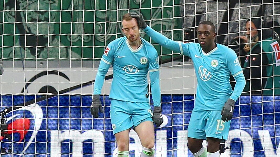CoronaSchock für VfL Wolfsburg Arnold und Roussillon
