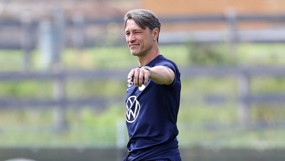 VfL-Trainer Niko Kovac © IMAGO / regios24 