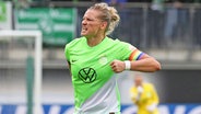 Alexandra Popp vom VfL Wolfsburg bejubelt ihren Ausgleichstreffer zum 2:2 gegen die TSG Hoffenheim © IMAGO / regios24 