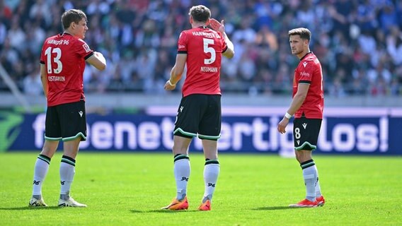 Hannovers Spieler sind nach einem Gegentreffer frustriert © Imago Images Foto: RHR-FOTO RHR-FOTO/TK