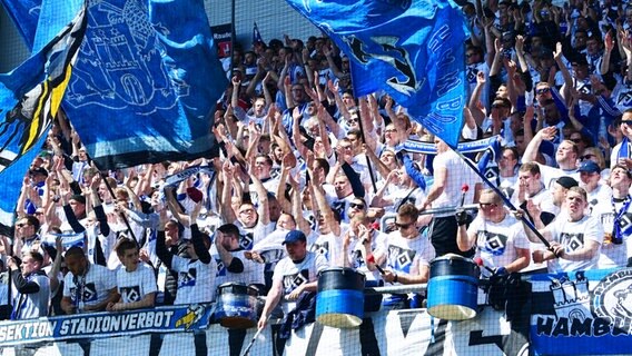 HSV-Fans © Witters Foto: ValeriaWitters