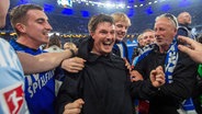 HSV-Trainer Merlin Polzin feiert den Aufstieg. © IMAGO / Matthias Koch 