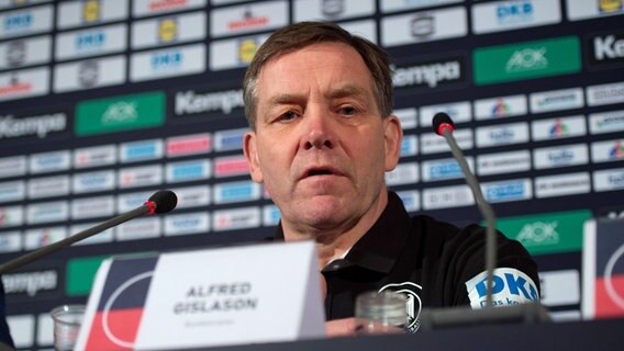 Der neue Handball-Bundestrainer Alfred Gislason bei seiner offiziellen Vorstellung. © imago images / Noah Wedel 