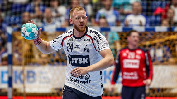 Flensburgs Handballer Jim Gottfridsson © IMAGO / Lobeca 