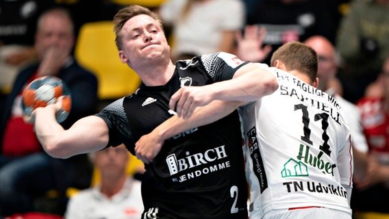 August Pedersen, Zugang der SG Flensburg-Handewitt, hier noch im Trikot des dänischen Clubs Bejerringbro-Silkeborg. © Imago / Ritzau Scanpix 