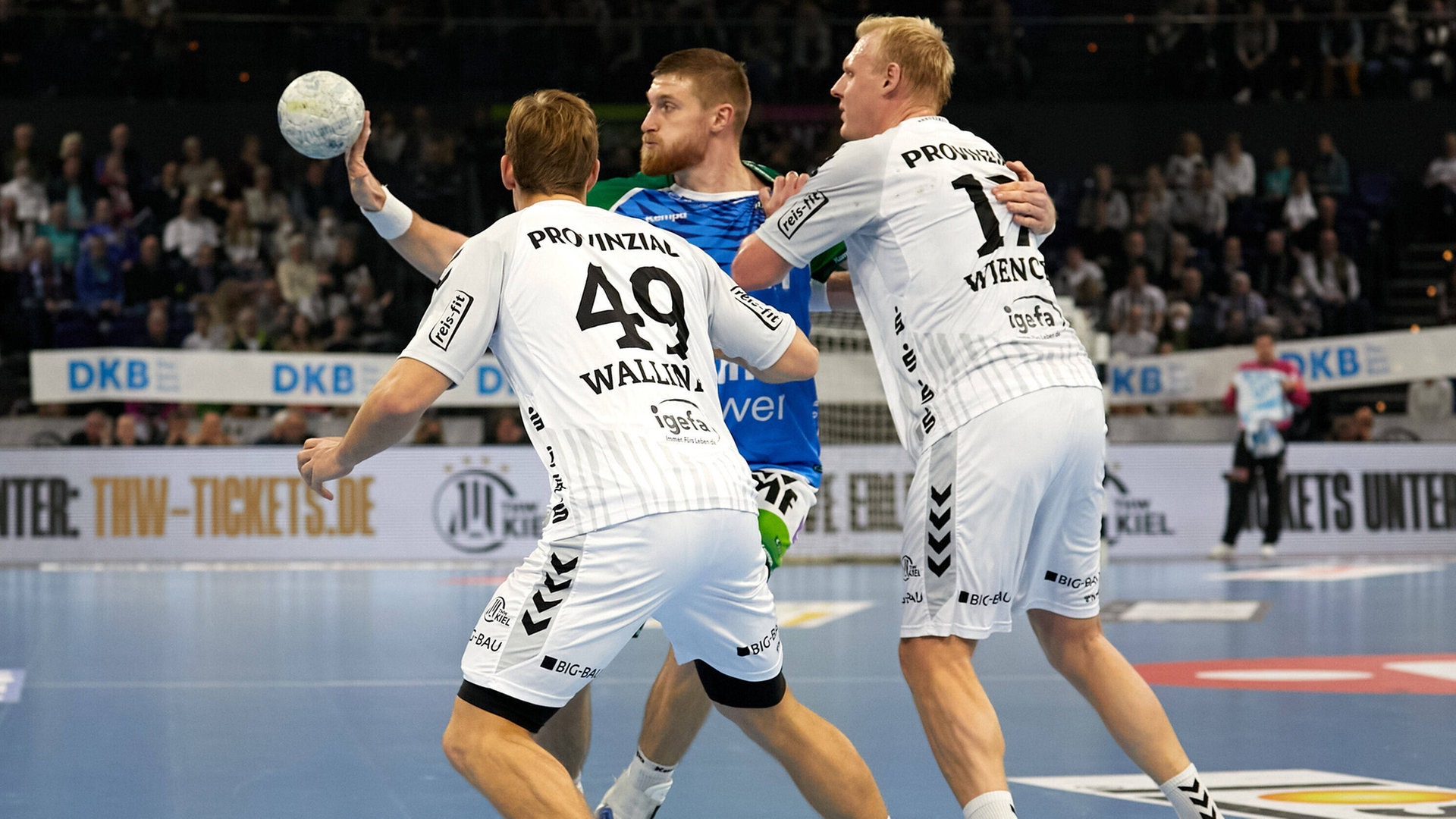 Handball THW Kiel siegt knapp, HSVH unterliegt Füchsen klar NDR.de - Sport