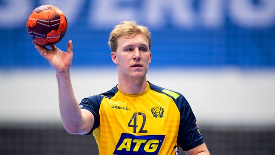 Der schwedische Handballer Eric Johansson © imago images/Bildbyran 