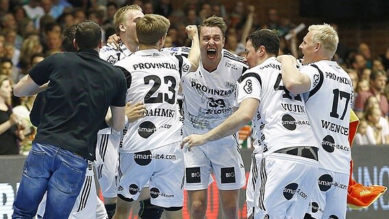 Jubel bei den Spielern vom THW Kiel © imago sportfotodienst 